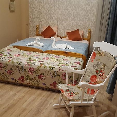 Hangulat Vendeghaz Apartmanok Orosháza Exteriör bild
