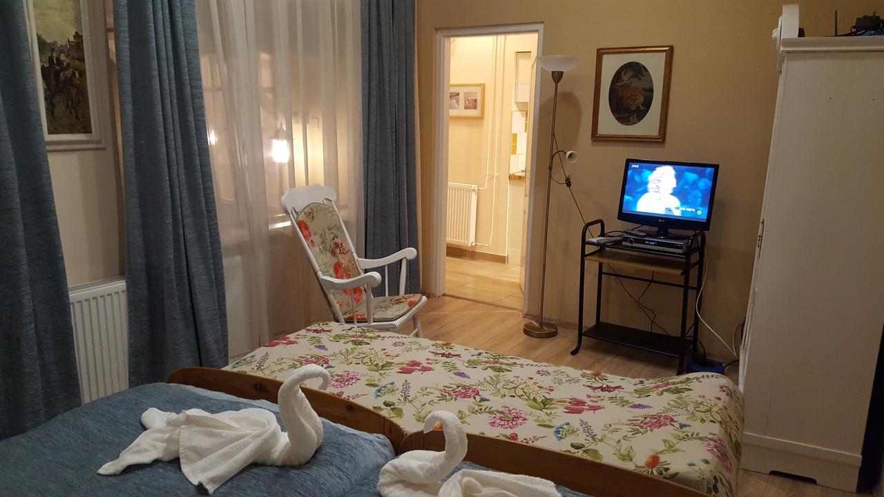 Hangulat Vendeghaz Apartmanok Orosháza Exteriör bild