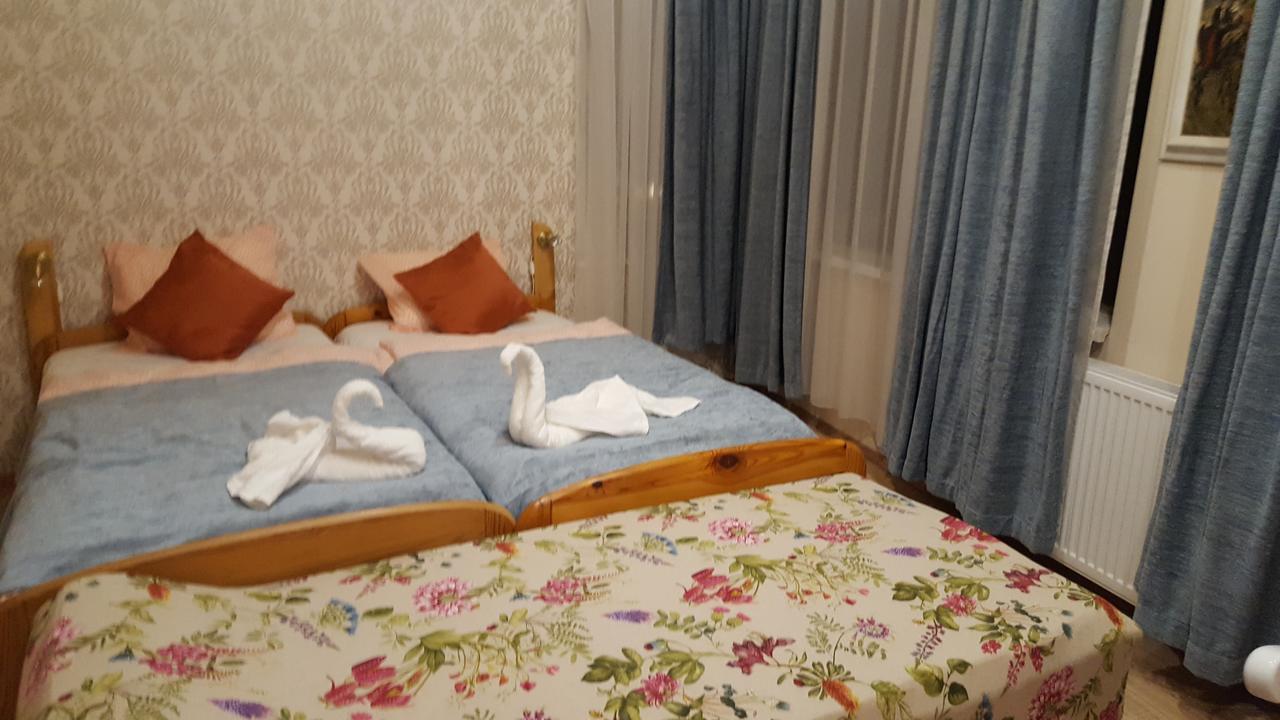 Hangulat Vendeghaz Apartmanok Orosháza Exteriör bild