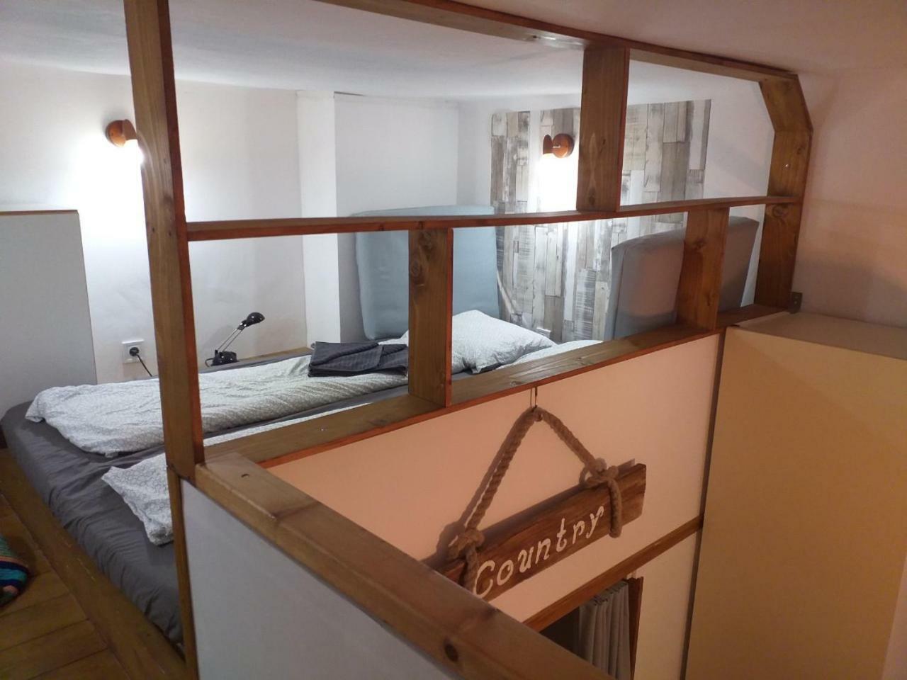 Hangulat Vendeghaz Apartmanok Orosháza Exteriör bild